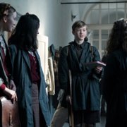 Cudowny chłopak. Biały ptak - galeria zdjęć - filmweb