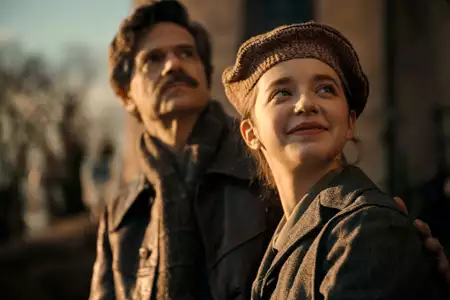 Cudowny chłopak. Biały ptak - galeria zdjęć - filmweb