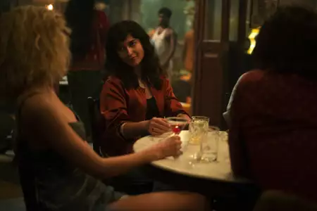 Shantaram - galeria zdjęć - filmweb