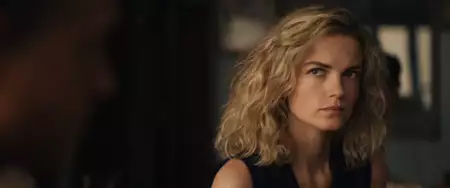 Shantaram - galeria zdjęć - filmweb