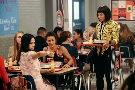 Heathers - galeria zdjęć - filmweb
