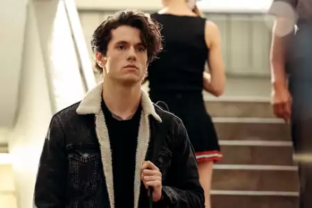 Heathers - galeria zdjęć - filmweb