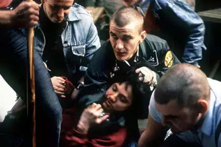 Romper Stomper - galeria zdjęć - filmweb