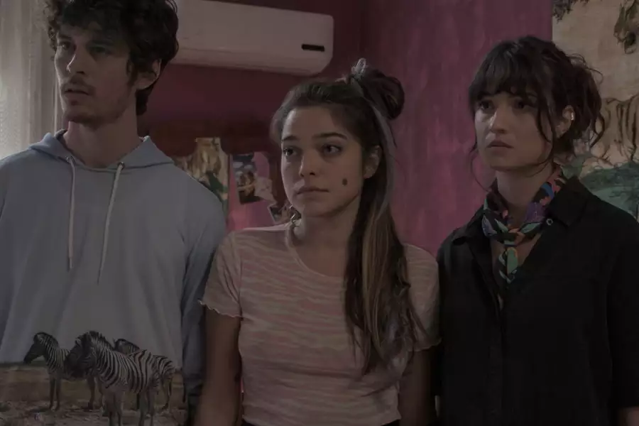 Lov3 - galeria zdjęć - filmweb