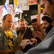 Incitement - galeria zdjęć - filmweb