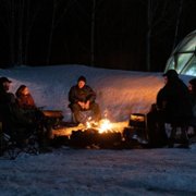 Po pierwsze przeżyć - galeria zdjęć - filmweb