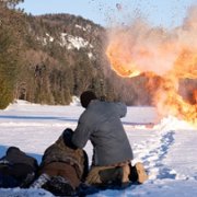 Po pierwsze przeżyć - galeria zdjęć - filmweb