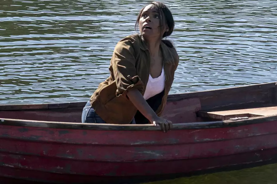 Homecoming - galeria zdjęć - filmweb