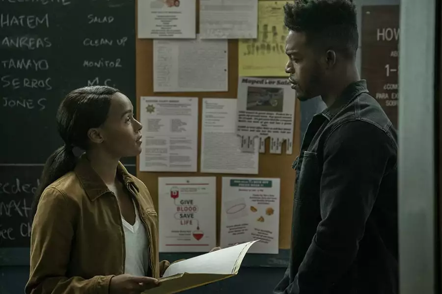 Homecoming - galeria zdjęć - filmweb