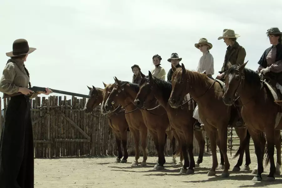 Godless - galeria zdjęć - filmweb