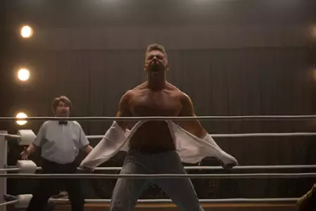 GLOW - galeria zdjęć - filmweb
