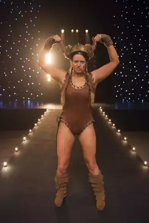 GLOW - galeria zdjęć - filmweb