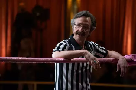 GLOW - galeria zdjęć - filmweb