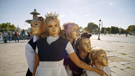 Sezon 2 Odcinek 20 Bas les masques