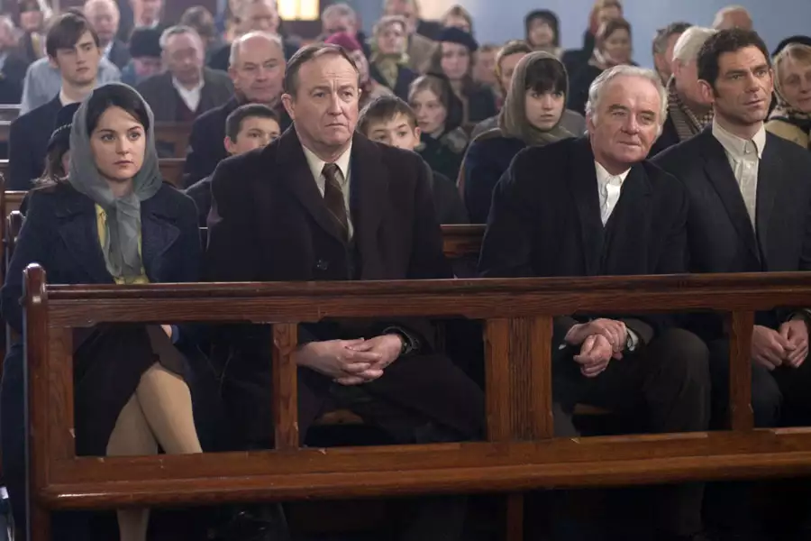 Love & Savagery - galeria zdjęć - filmweb