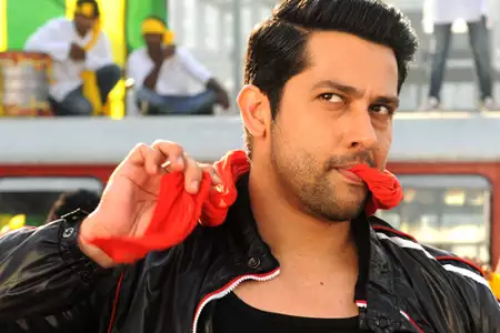 Grand Masti - galeria zdjęć - filmweb