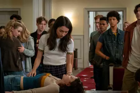 The Society - galeria zdjęć - filmweb
