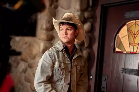 Yellowstone - galeria zdjęć - filmweb