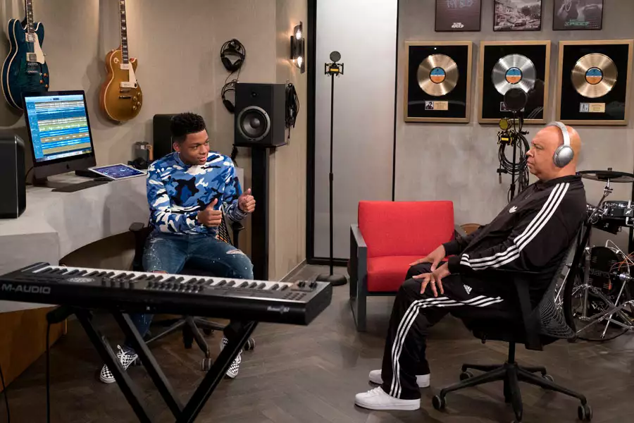 All About The Washingtons - galeria zdjęć - filmweb