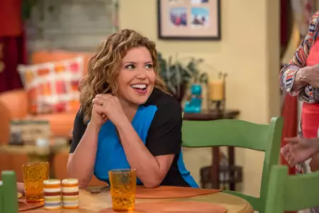 One Day at a Time - galeria zdjęć - filmweb