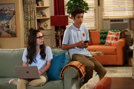 One Day at a Time - galeria zdjęć - filmweb