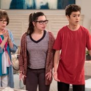 One Day at a Time - galeria zdjęć - filmweb