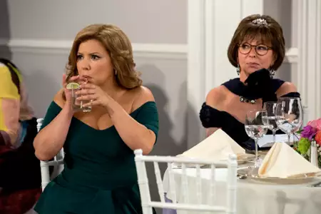 One Day at a Time - galeria zdjęć - filmweb