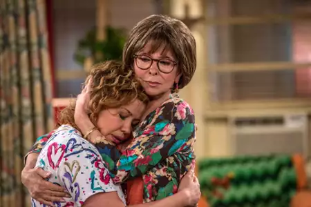 One Day at a Time - galeria zdjęć - filmweb