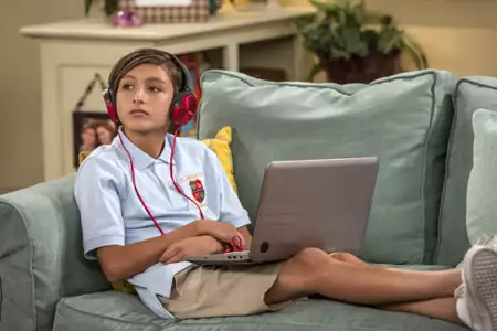 One Day at a Time - galeria zdjęć - filmweb