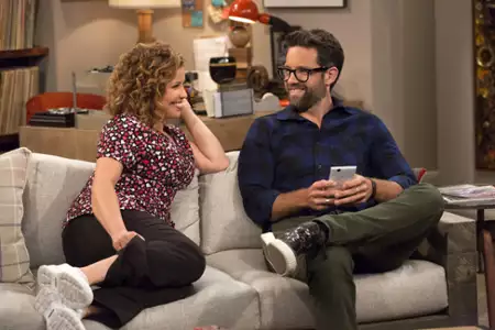 One Day at a Time - galeria zdjęć - filmweb