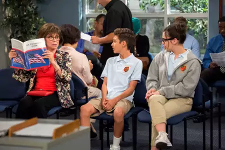 One Day at a Time - galeria zdjęć - filmweb