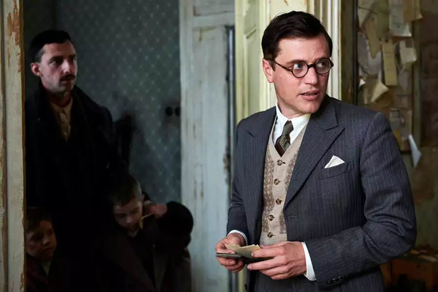 Jedno życie - galeria zdjęć - filmweb