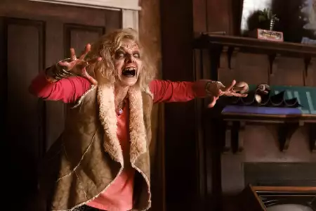 Ash kontra martwe zło - galeria zdjęć - filmweb