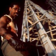 Ricochet - galeria zdjęć - filmweb