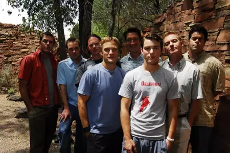 Save Me - galeria zdjęć - filmweb