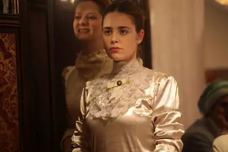 Wypełnić pustkę - galeria zdjęć - filmweb