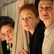 Wypełnić pustkę - galeria zdjęć - filmweb
