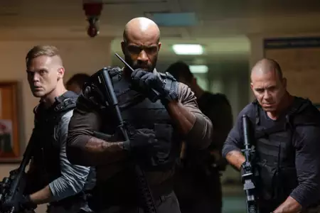 Instynkt pierwotny - galeria zdjęć - filmweb