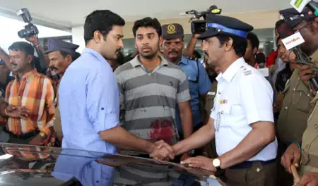 Chennaiyil Oru Naal - galeria zdjęć - filmweb