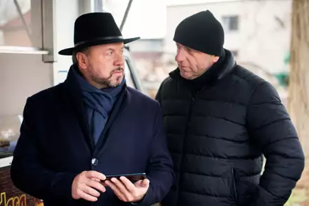 Święty - galeria zdjęć - filmweb