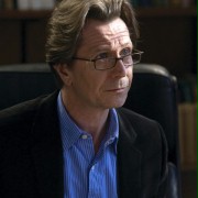 Gary Oldman w Nienarodzony