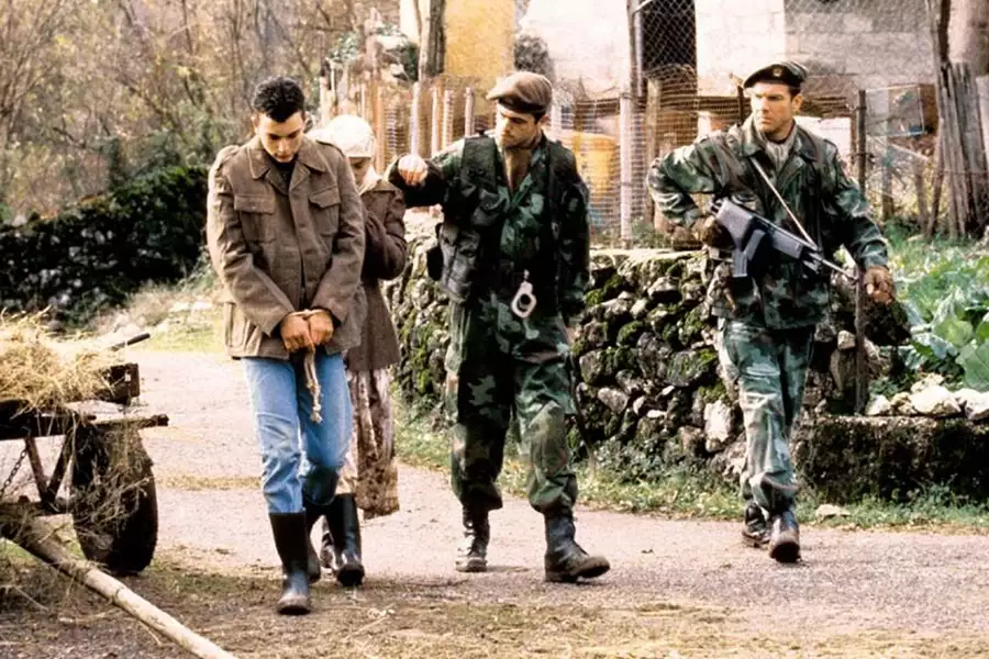 Wybawca - galeria zdjęć - filmweb