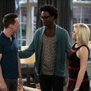 Sean Saves the World - galeria zdjęć - filmweb