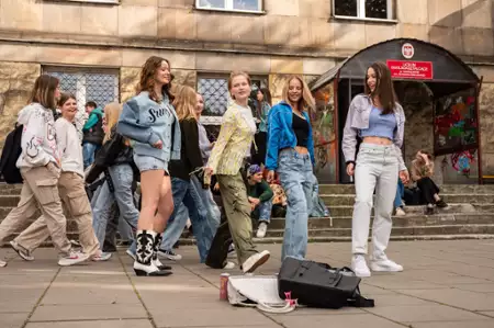 Piep*zyć Mickiewicza - galeria zdjęć - filmweb