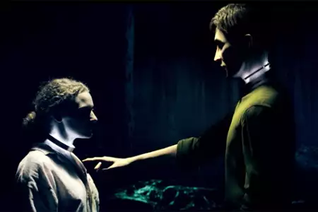 Kiss Me First - galeria zdjęć - filmweb