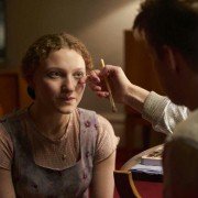 Kiss Me First - galeria zdjęć - filmweb