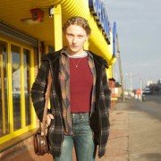 Kiss Me First - galeria zdjęć - filmweb