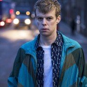 Kiss Me First - galeria zdjęć - filmweb