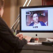 Add a Friend - galeria zdjęć - filmweb