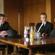 Spadek - galeria zdjęć - filmweb